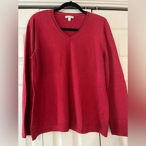 Dark Red V-Neck Sweater. Size L. Croft & Barrow Brand.